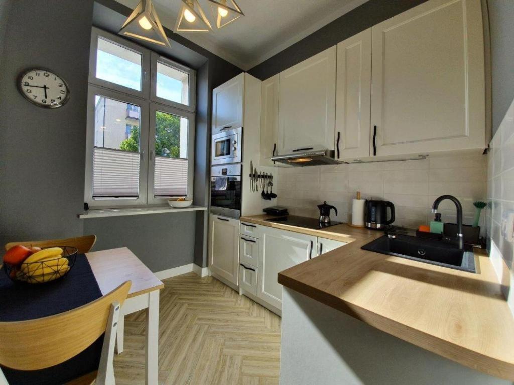 Apartament Dworcowa 100 M Do Pkp Kolberg Exterior foto