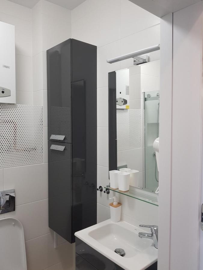 Apartament Dworcowa 100 M Do Pkp Kolberg Exterior foto